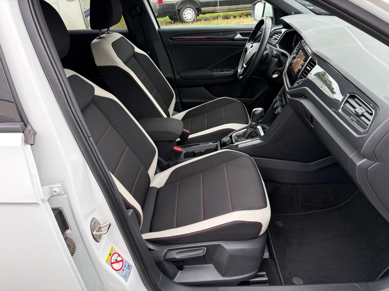 Volkswagen T-Roc Sport 4Motion+AUTOM+NAVI+TEMPOM.+PANOD.+++