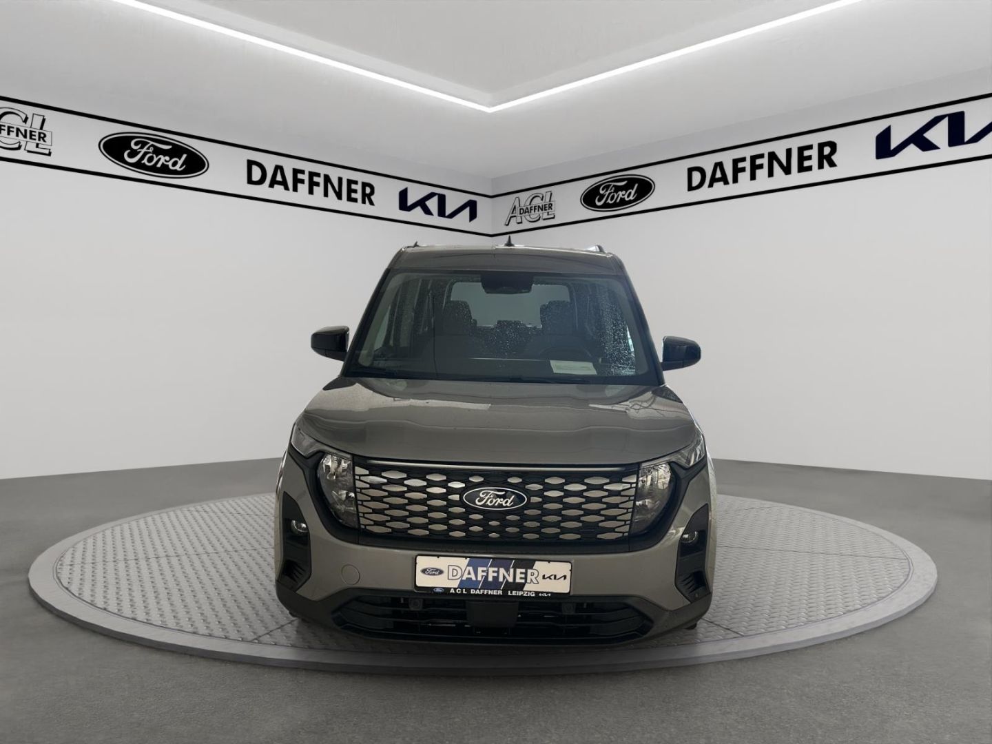 Fahrzeugabbildung Ford Tourneo Courier BEV Titanium Navi ACC Klimaautom
