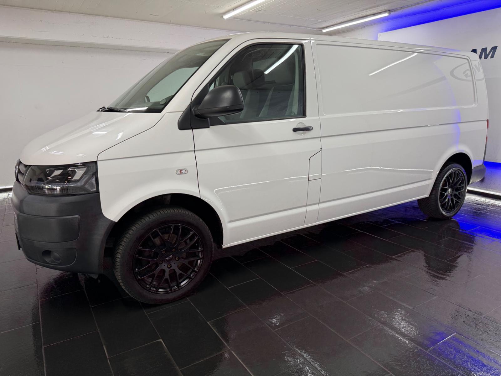 Volkswagen T5 Transporter Kasten lang STANDHZG LED NAVI PDC