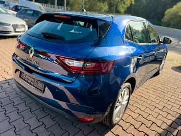 Bild 5 Renault Megane IV *Berline*