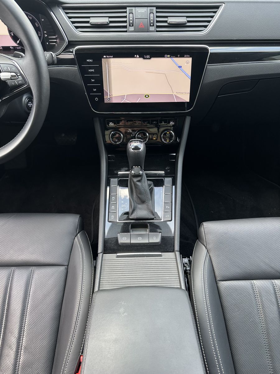 Fahrzeugabbildung SKODA Superb Combi 2.0 TDI DSG L&K NAV+LED+AHK+PANO+SH