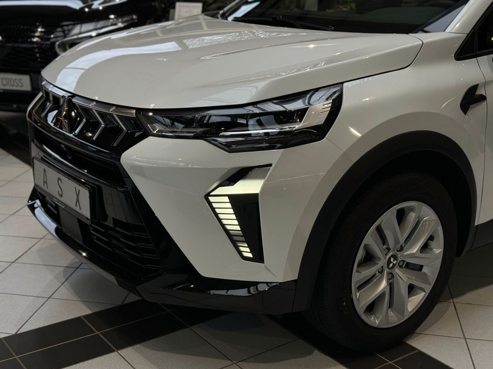 Fahrzeugabbildung Mitsubishi ASX 1.0 LED DAB PDC Kamera Klima 8J. GARANTIE