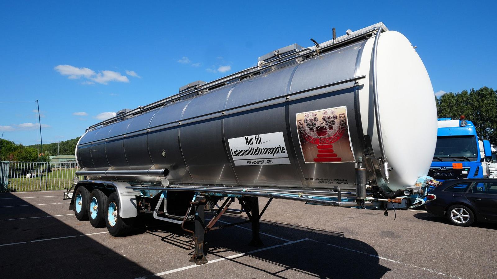 Pacton 3 axle food tank trailer 30.000ltr