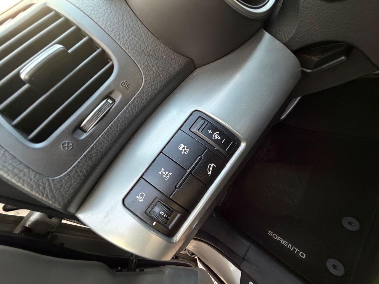 Kia Sorento 2011 — photo 15