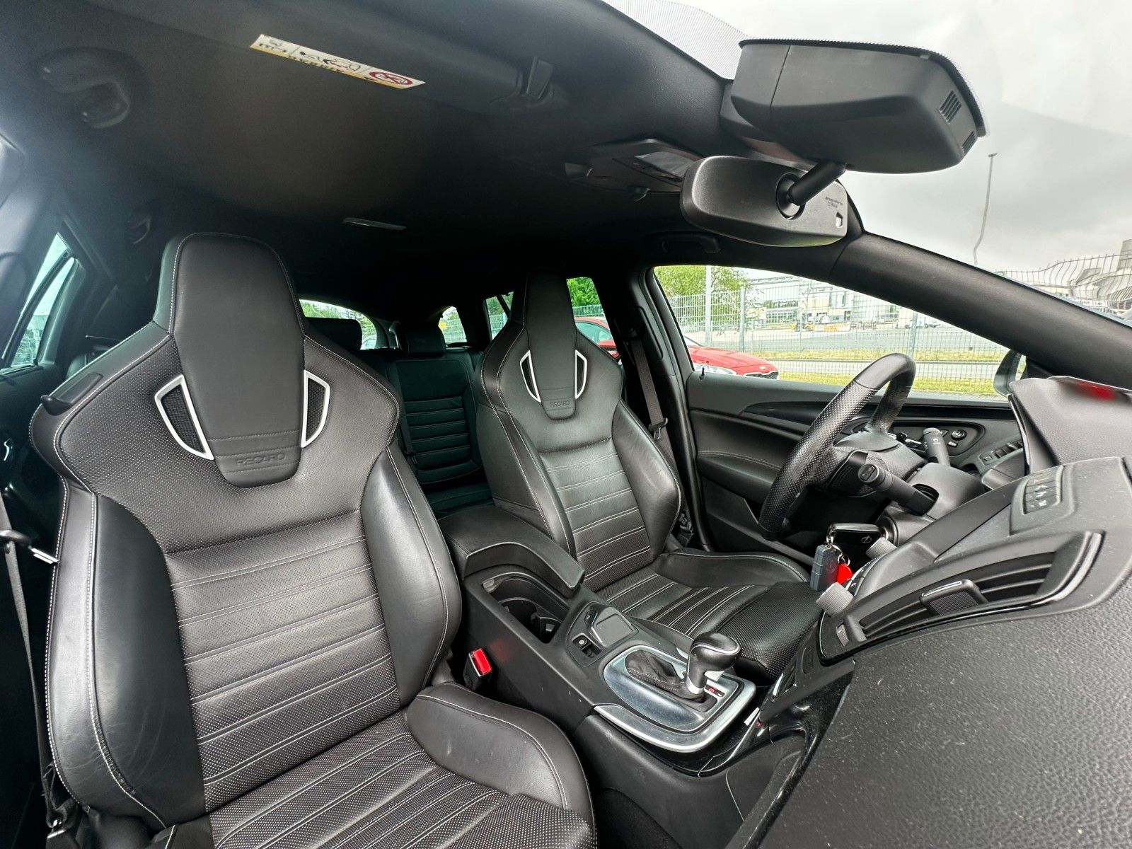 Fahrzeugabbildung Opel Insignia A Sports Tourer Leder Navi Sitzh.,Klima