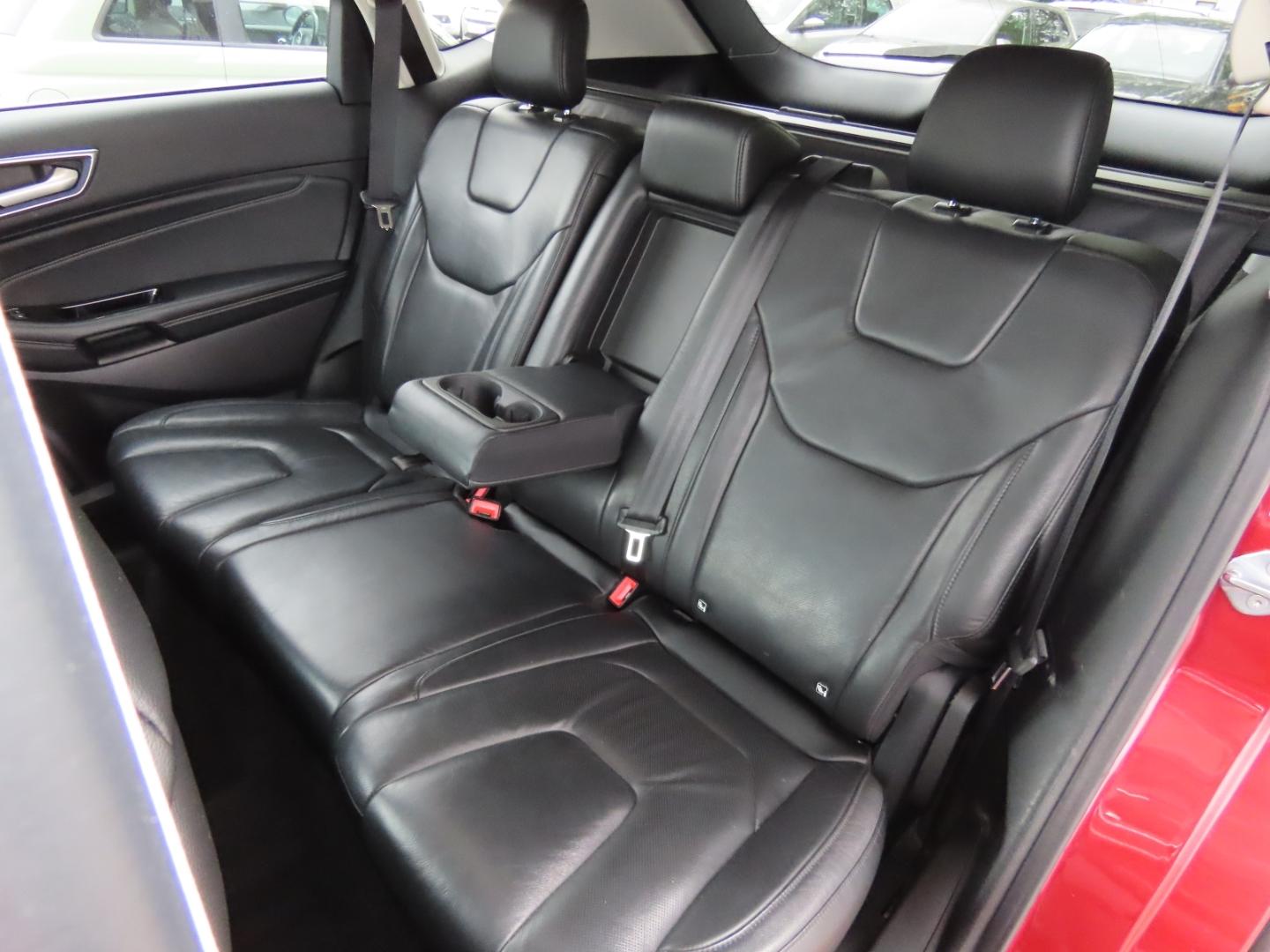 Ford Edge Titanium 1.Hd*Matrix*B&O*Navi*Kam*ACC*AHK