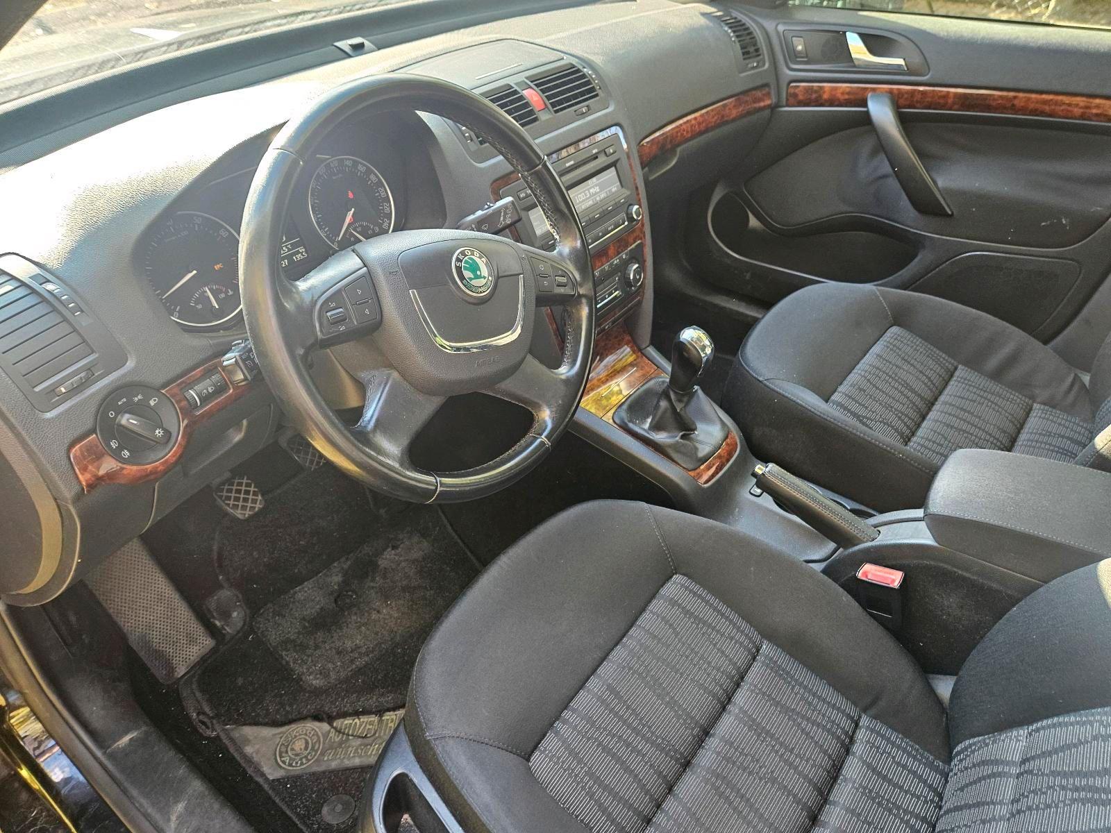 Skoda Octavia 2009 — photo 6