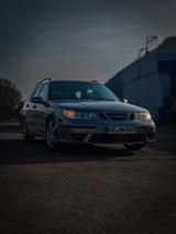 Saab 9-5 Aero 2.3T 8 Fach Bereift - Saab 9-5 mit Benzin-Antrieb: Kombi, 2.3