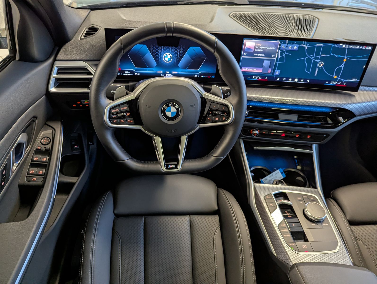 BMW 330 d xD M-Sport Pano Adaptiv M-Fahrwerk ACC AHK - Image 21