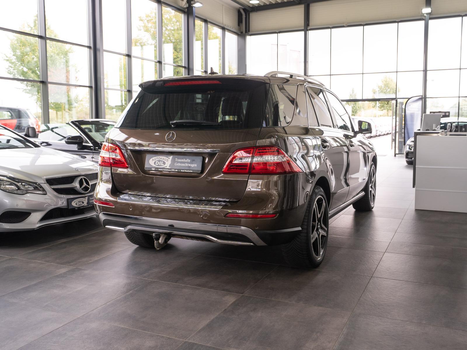 Mercedes-Benz ML 350 4 Matic *AHK*R-KAMERA*MEMORY*LEDER*