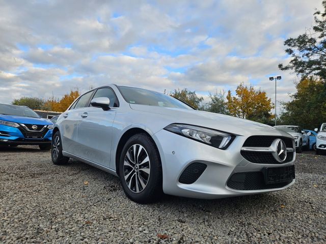 MERCEDES-BENZ A 180 d  LEDER,XENON, SITZHEIZUNG,,,,