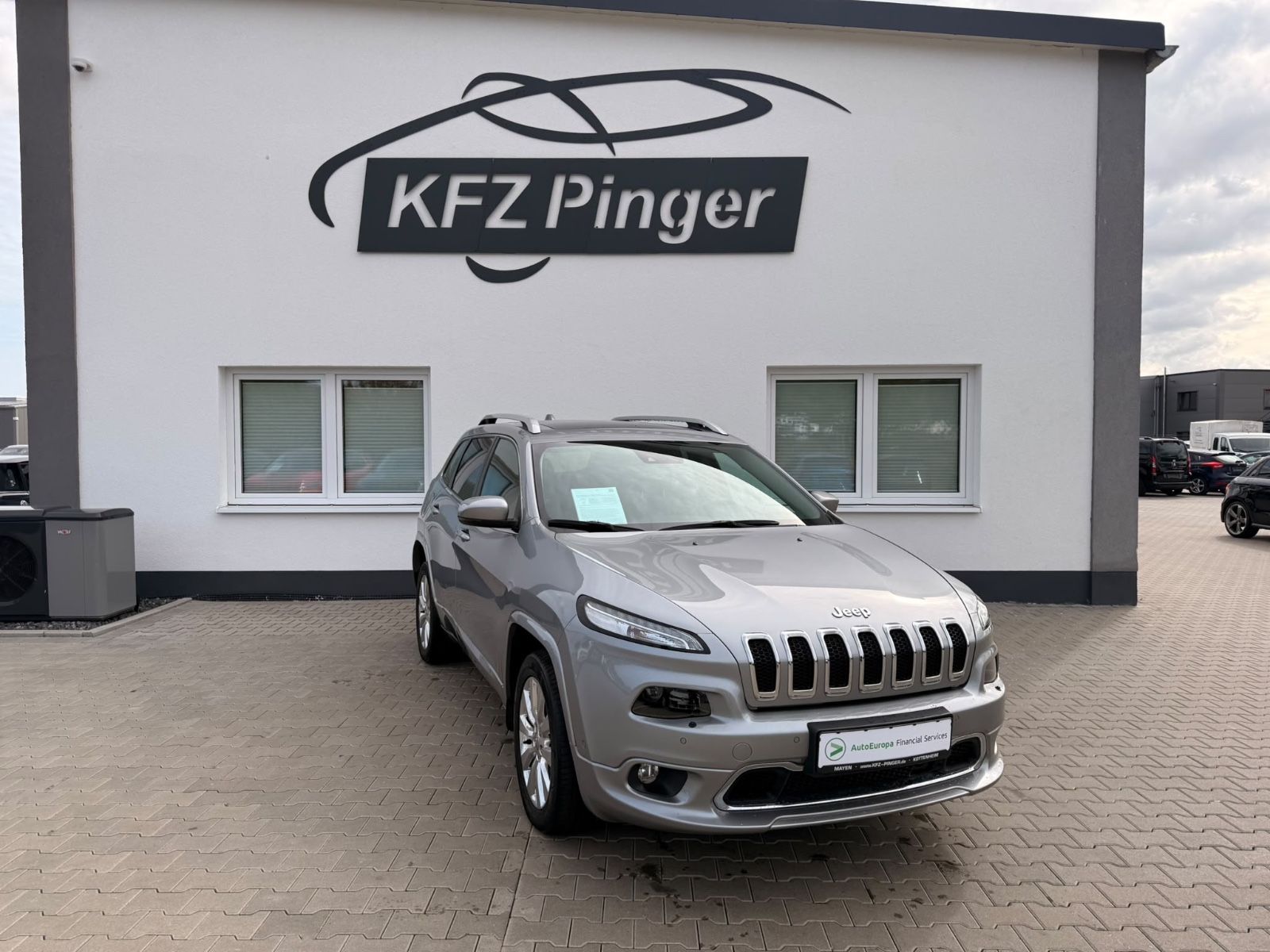 Jeep Cherokee 2017, 2.2D dīzelis, Automāts, SUV/Apvidus, Sudrabs — Latvijā