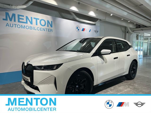 BMW iX xDrive45 LCProf/ad.LED/AHK/