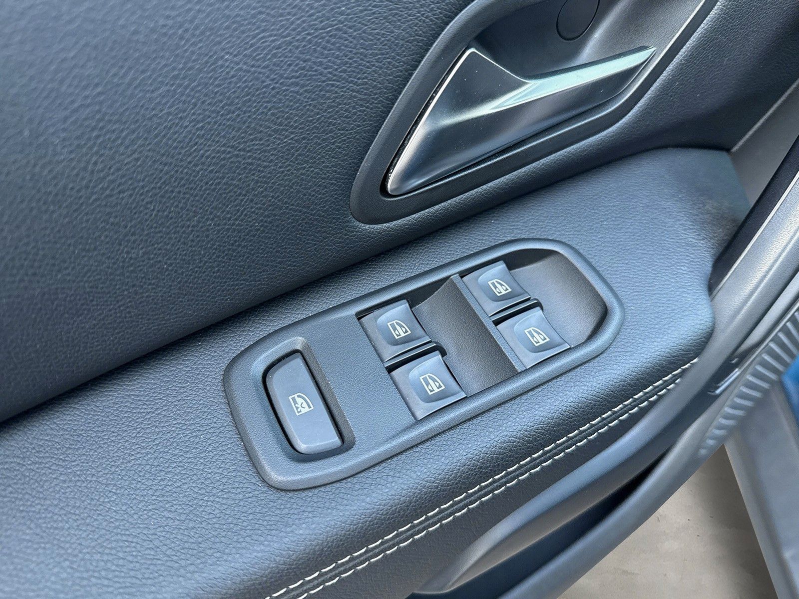 Fahrzeugabbildung Dacia Duster II Prestige *Kamera*Navi*DAB*Totwinkelass