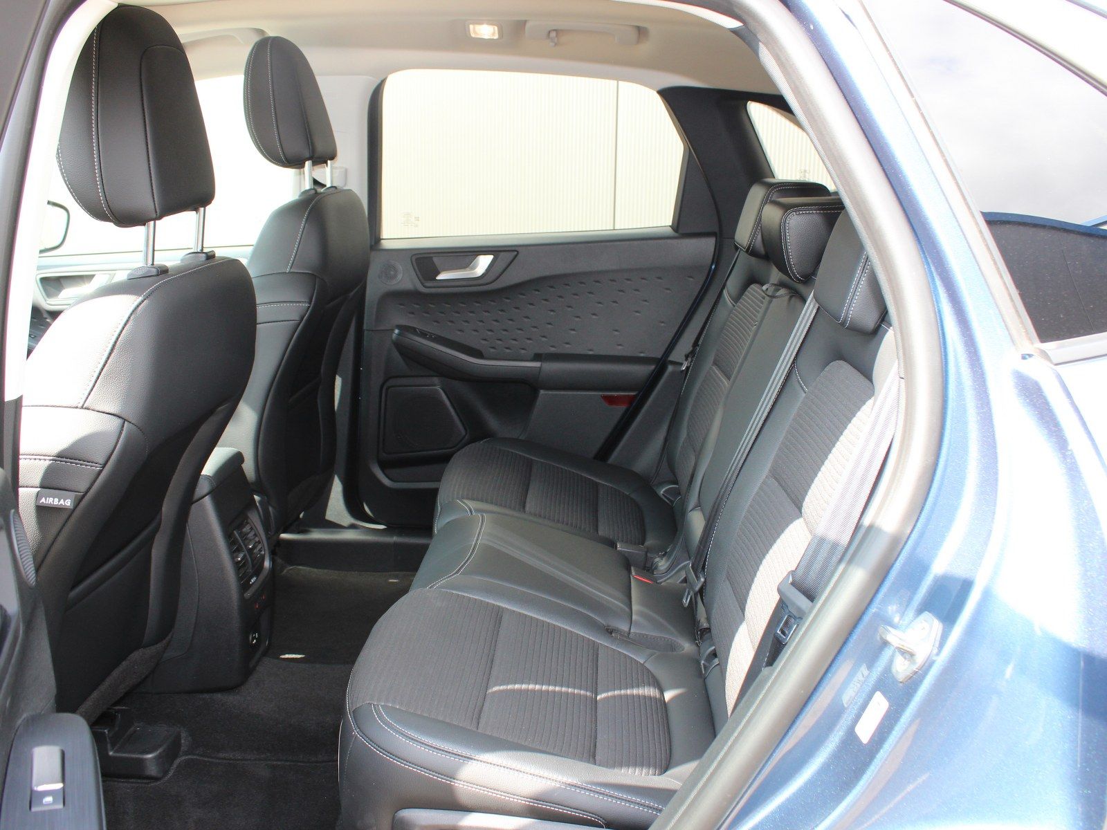 Fahrzeugabbildung Ford Kuga Plug-In Hybrid Titanium X 2,5 Duratec