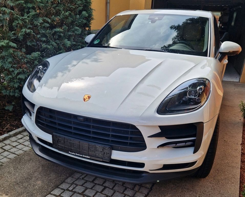Image of Porsche Macan