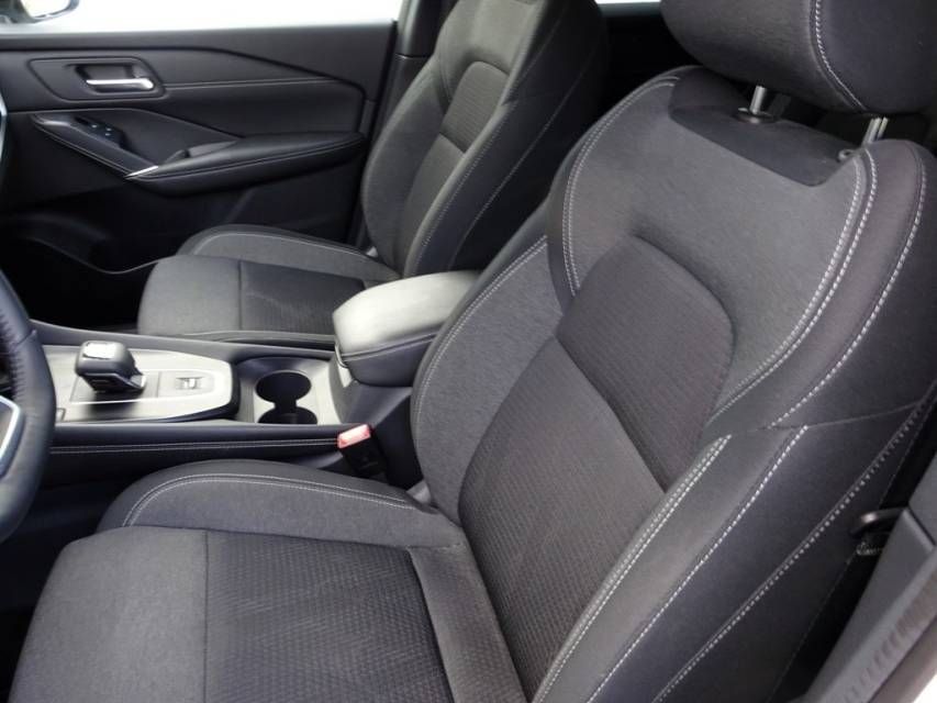 Fahrzeugabbildung Nissan Qashqai 1,3 DIG-T X-tronic N-Connecta