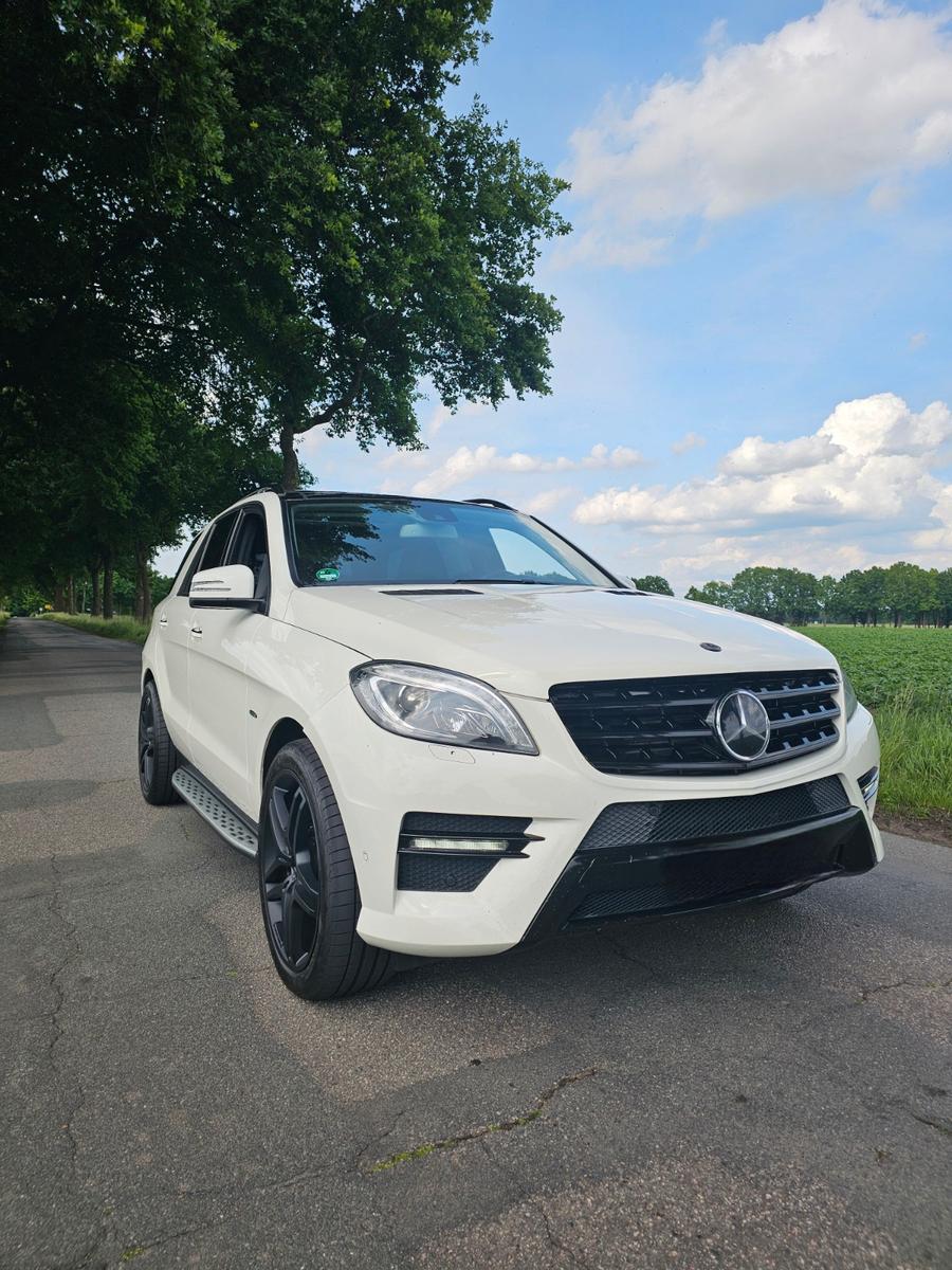 Mercedes-Benz ML 350 BlueTEC 4MATIC AMG Line