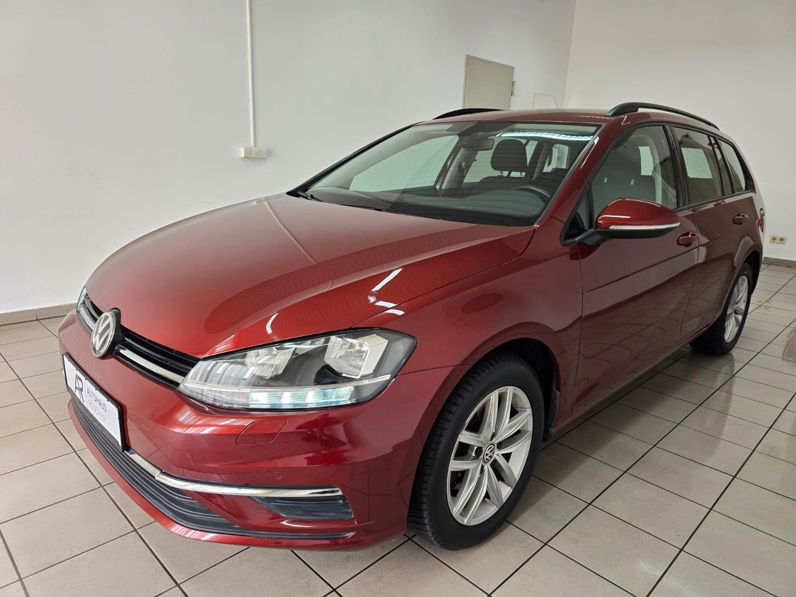 Volkswagen Golf VII Variant 1.6 TDI DSG Navi Virtual 16"