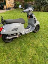 Vespa GTS 300 HPE Super Tech - VESPA GTS 300 HPE SUPER