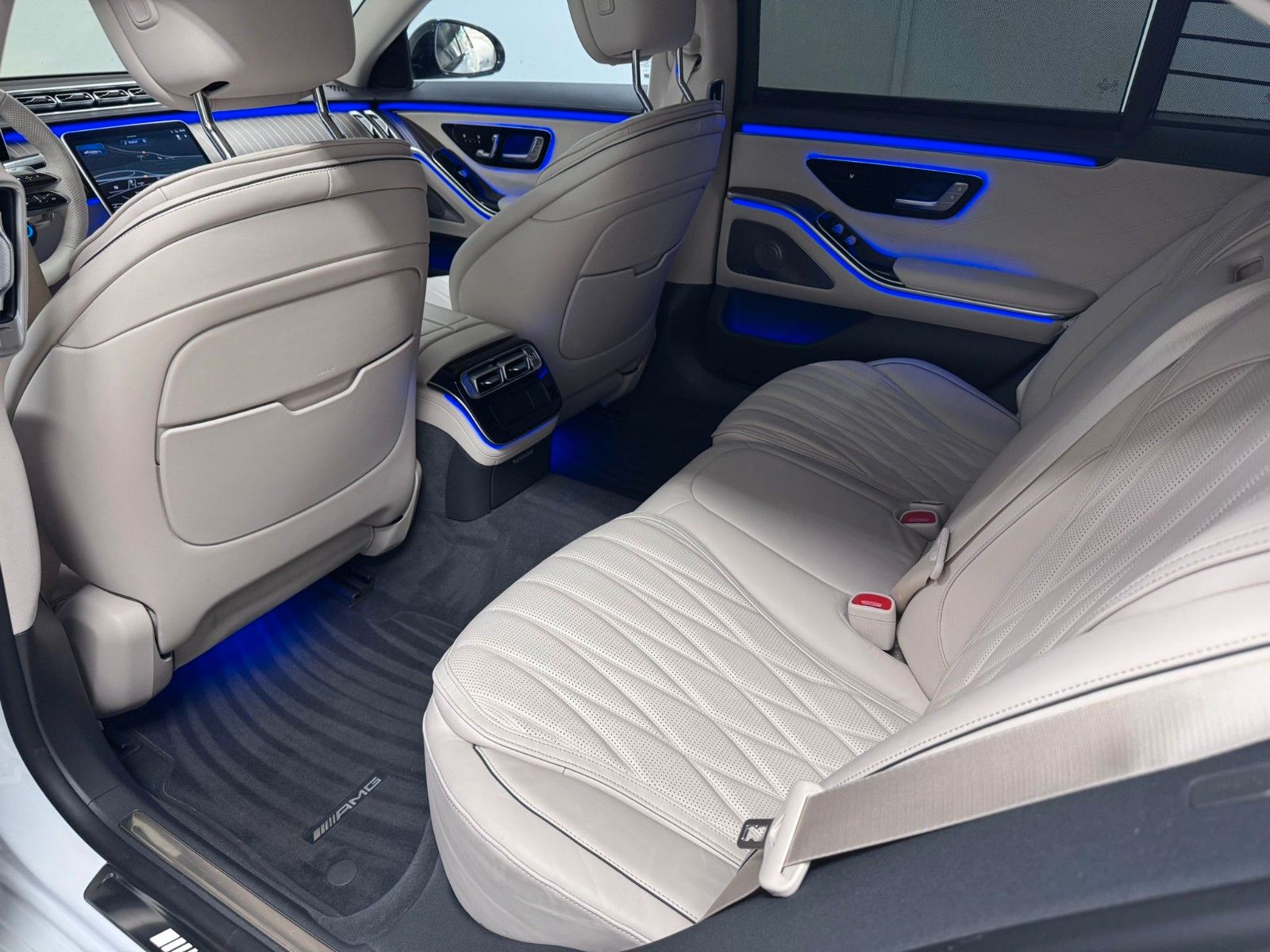Fahrzeugabbildung Mercedes-Benz S 63 E Performance L *PANORAMA*MANUFAKTUR*