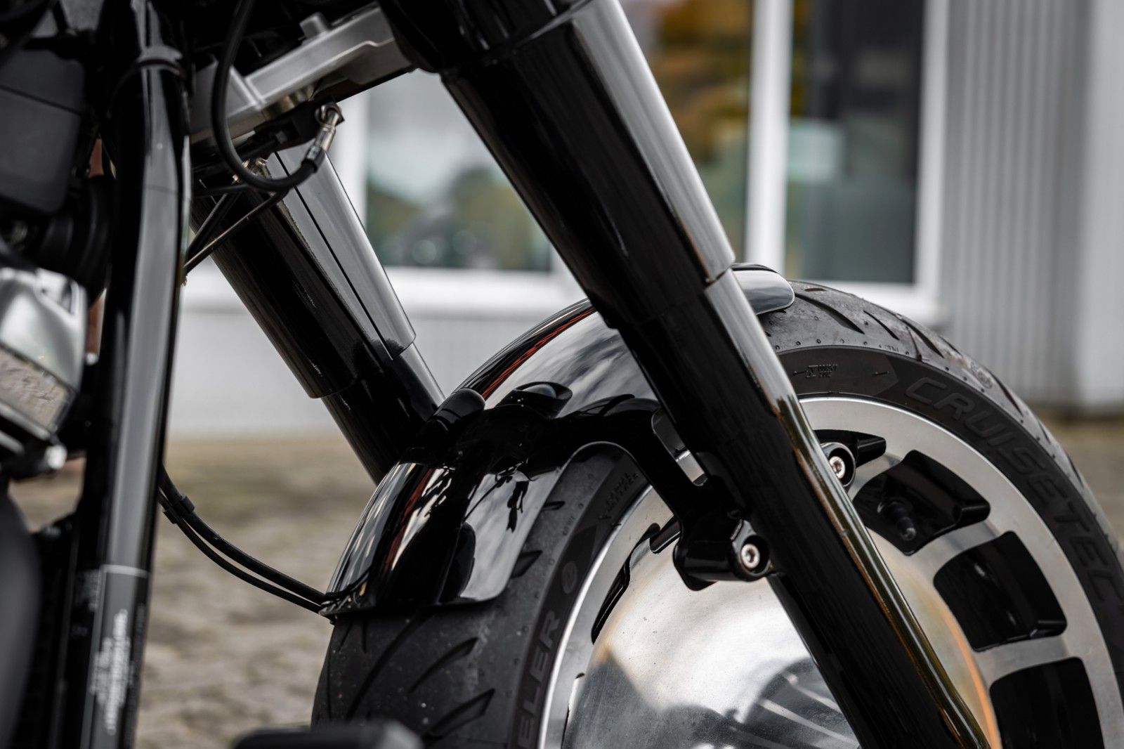 Fahrzeugabbildung Harley-Davidson FLFBS FAT BOY SOFTAIL 114 -JEKILL&HYDE-
