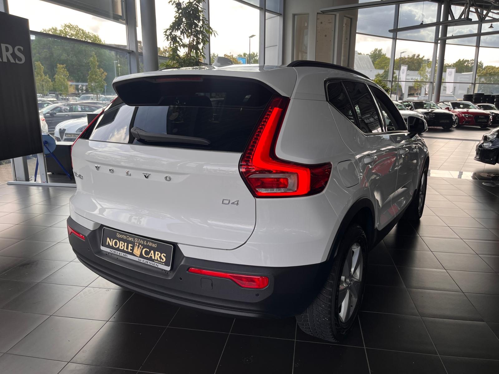 Volvo XC40 AWD AHK LED NAVI ALU