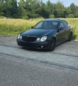 Mercedes-Benz E 230 AVANTGARDE Avantgarde - Mercedes-Benz E 230 in München