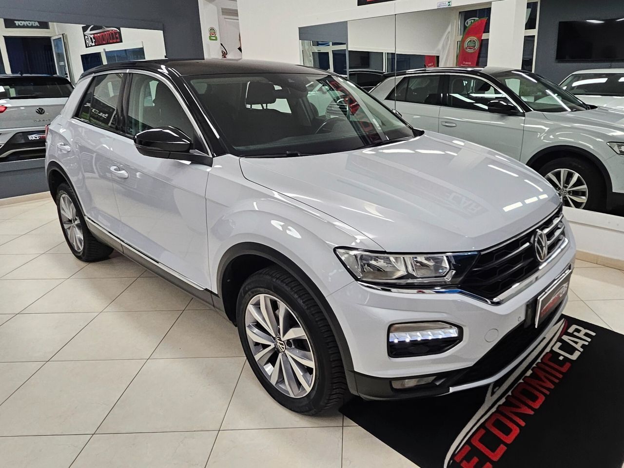 Volkswagen T-Roc 1.5 TSI ACT DSG Advanced BlueMo imagem 2