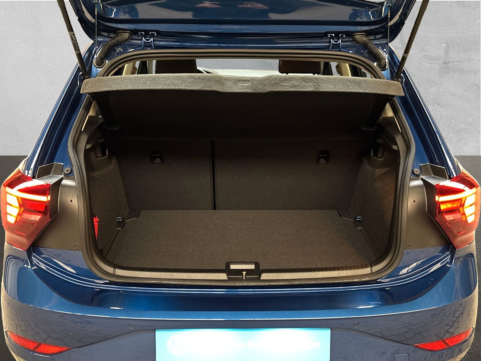 Fahrzeugabbildung Volkswagen Polo 1.0 TSI Life LED PDC AppConnect