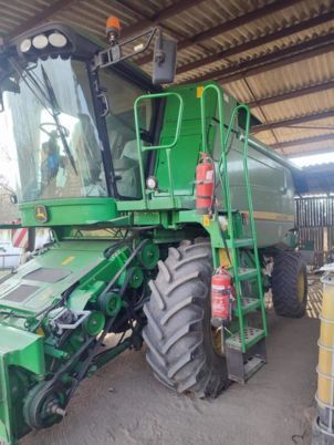 John Deere W540