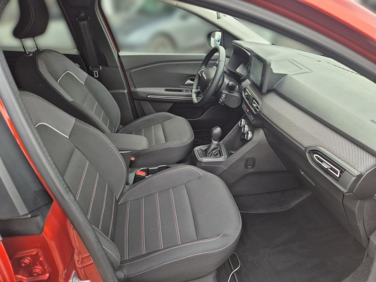 Fahrzeugabbildung Dacia Jogger Extreme 7-Sitzer Digitales Cockpit Klimaa