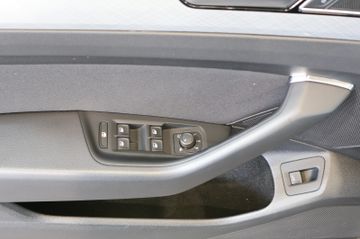 Volkswagen Passat 2.0 TDI Business ACC+LED+CARPLAY+AHK