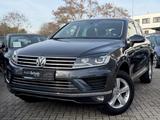 Volkswagen Touareg V6 TDI Terrain Tech*Bi-Xenon*Leder*AHK - graue Volkswagen Touareg