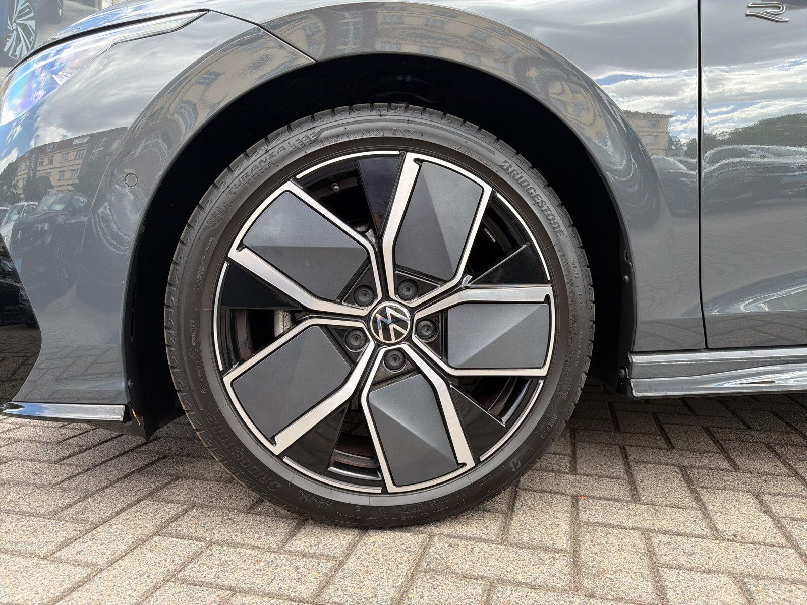 Volkswagen Golf VIII 1.5 eTSI DSG R-Line AHK MATRIX DCC KAM, миниатюра 8