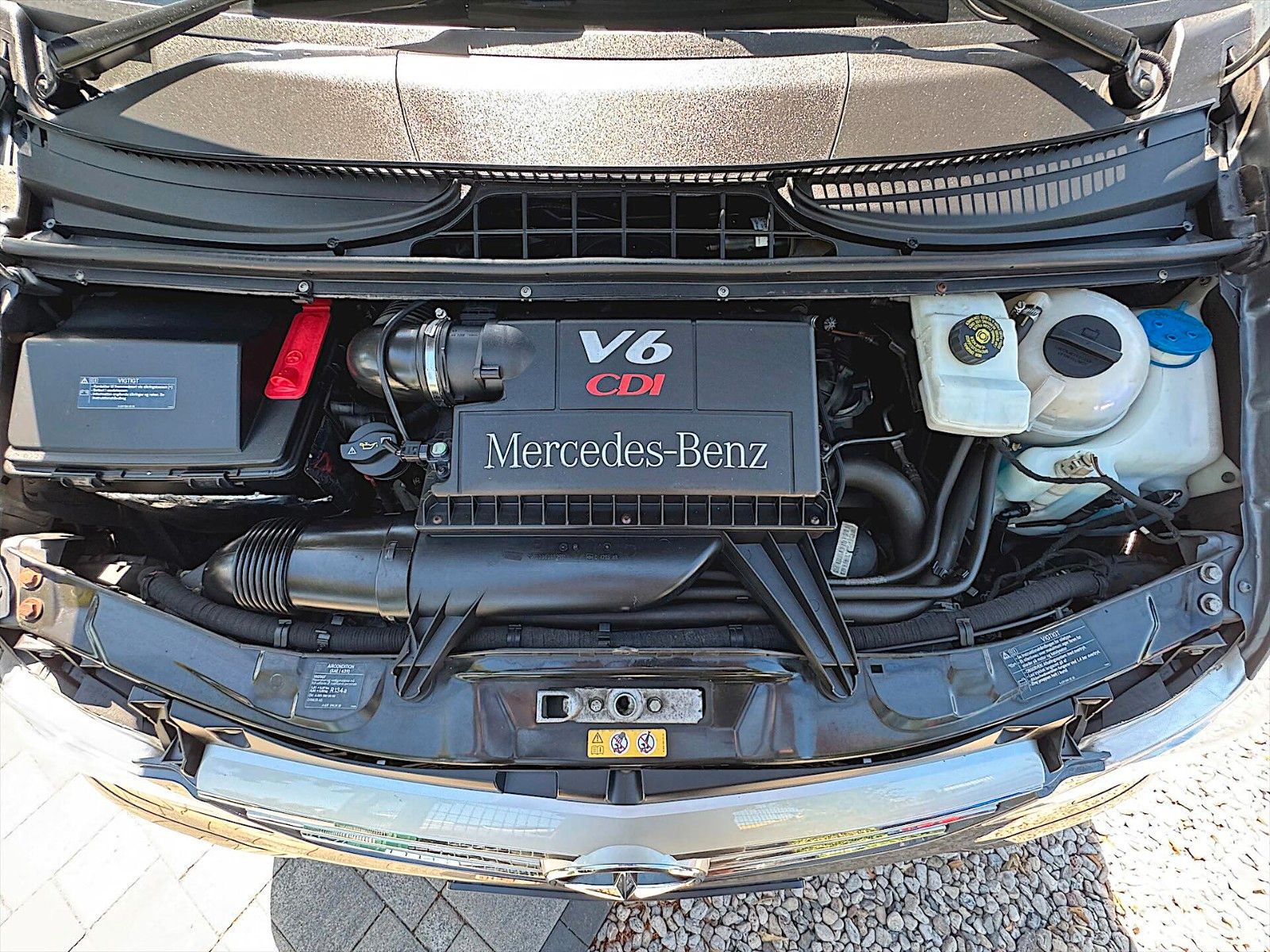 Fahrzeugabbildung Mercedes-Benz Viano 3.0 CDI Avantgarde Edition 125 lang *Pano*