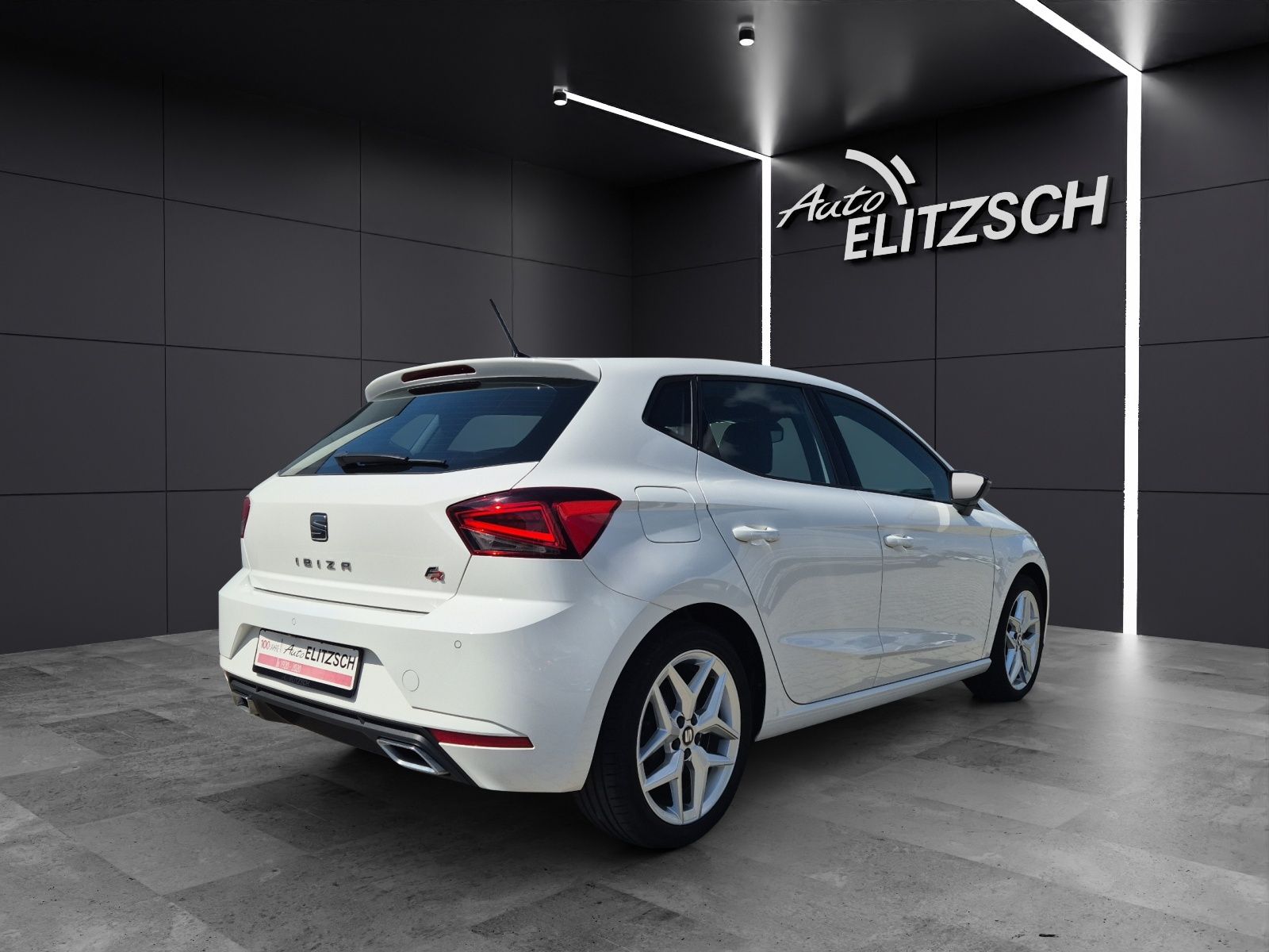 Fahrzeugabbildung SEAT Ibiza TSI FR-Line Beats LED Navi AID ACC RFK SH
