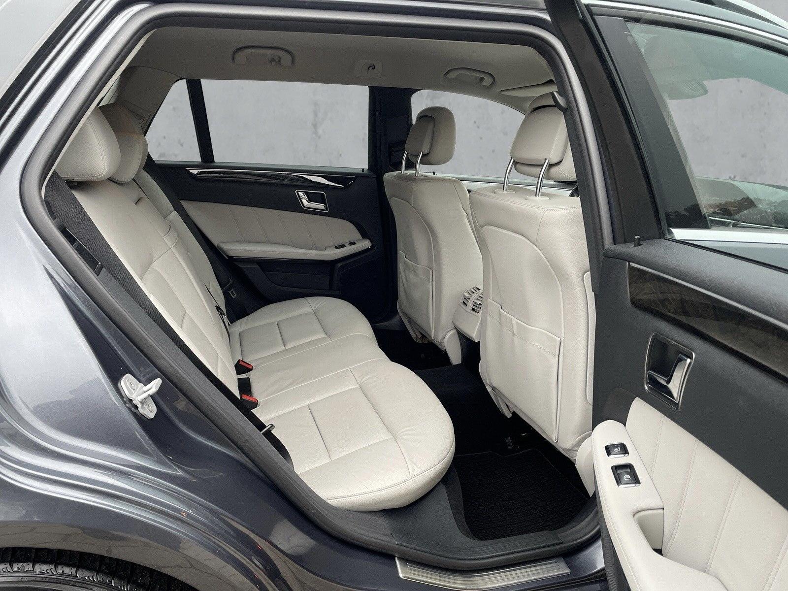 Mercedes-Benz E300 2010 — photo 16