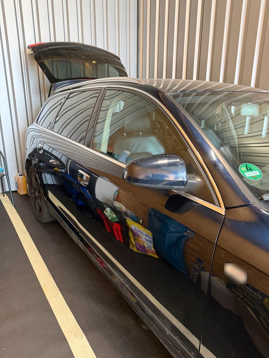 Audi A6 2008 — салон