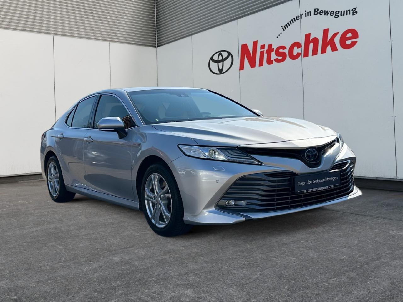 Toyota Camry 2.5 Hybrid Executive, AHK