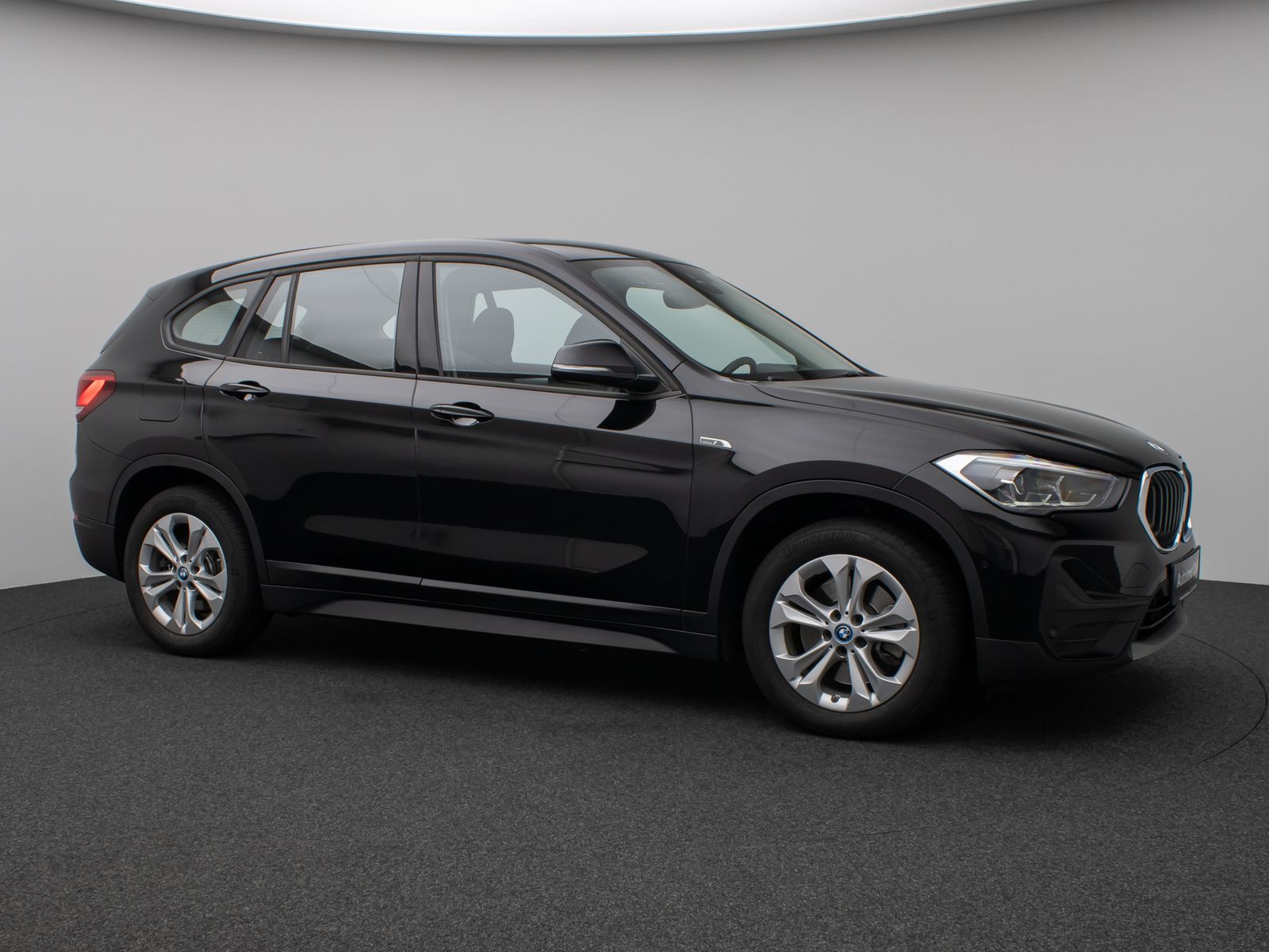Fahrzeugabbildung BMW X1 xD25e Parkassist DAB LED Geschwindigkeitsreg