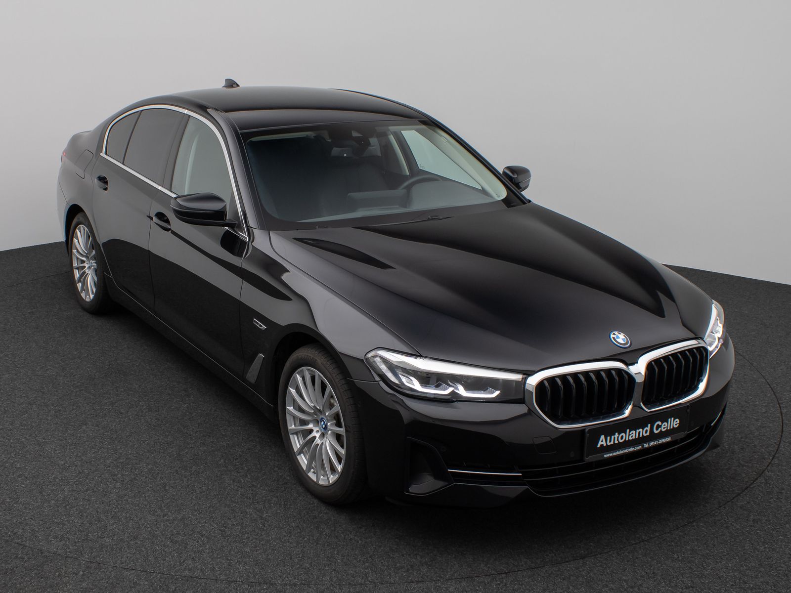Fahrzeugabbildung BMW 530e Kamera DAB HiFi Leder 4xKlima Alarm 18Zoll