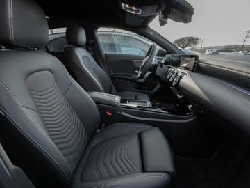 Mercedes CLA 200 Shooting Brake - 5