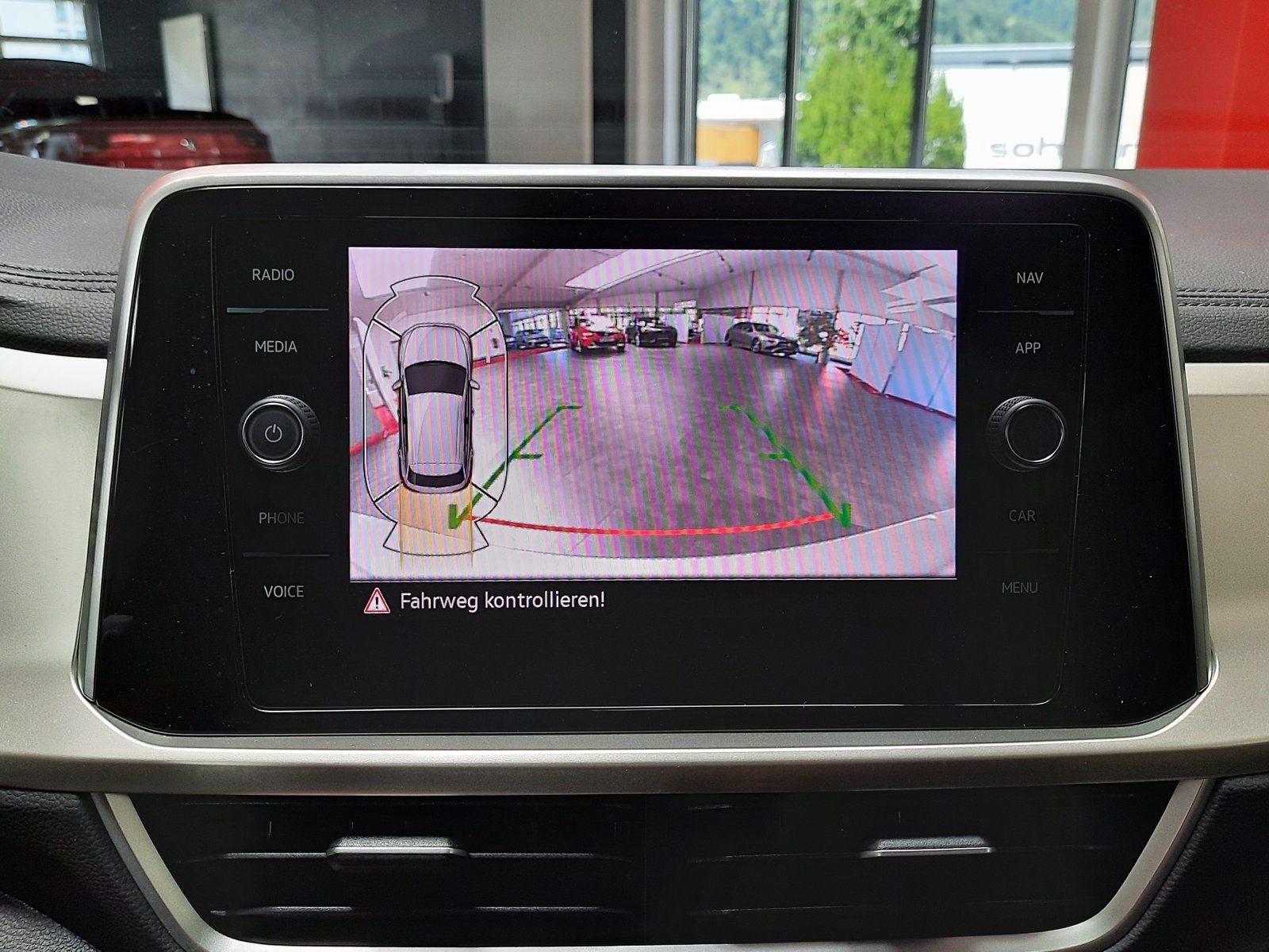 Fahrzeugabbildung Volkswagen T-Roc Move TSI *Standhzg*Cam*Navi*PDC*LED*ACC*