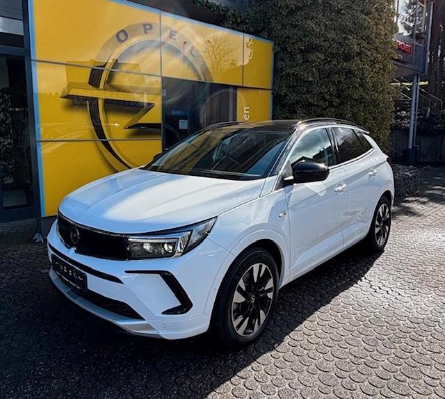 Opel Grandland Plug in Hybrid