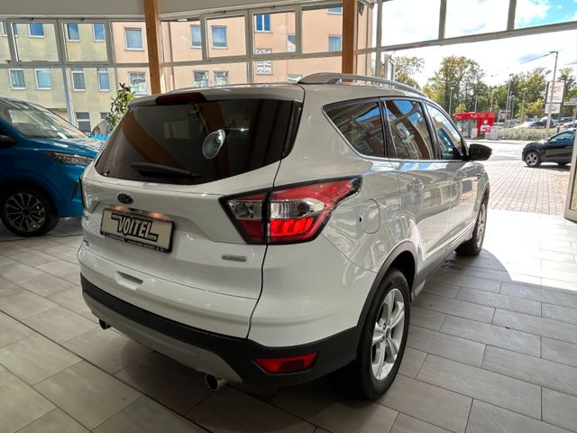 Ford Kuga Cool & Connect