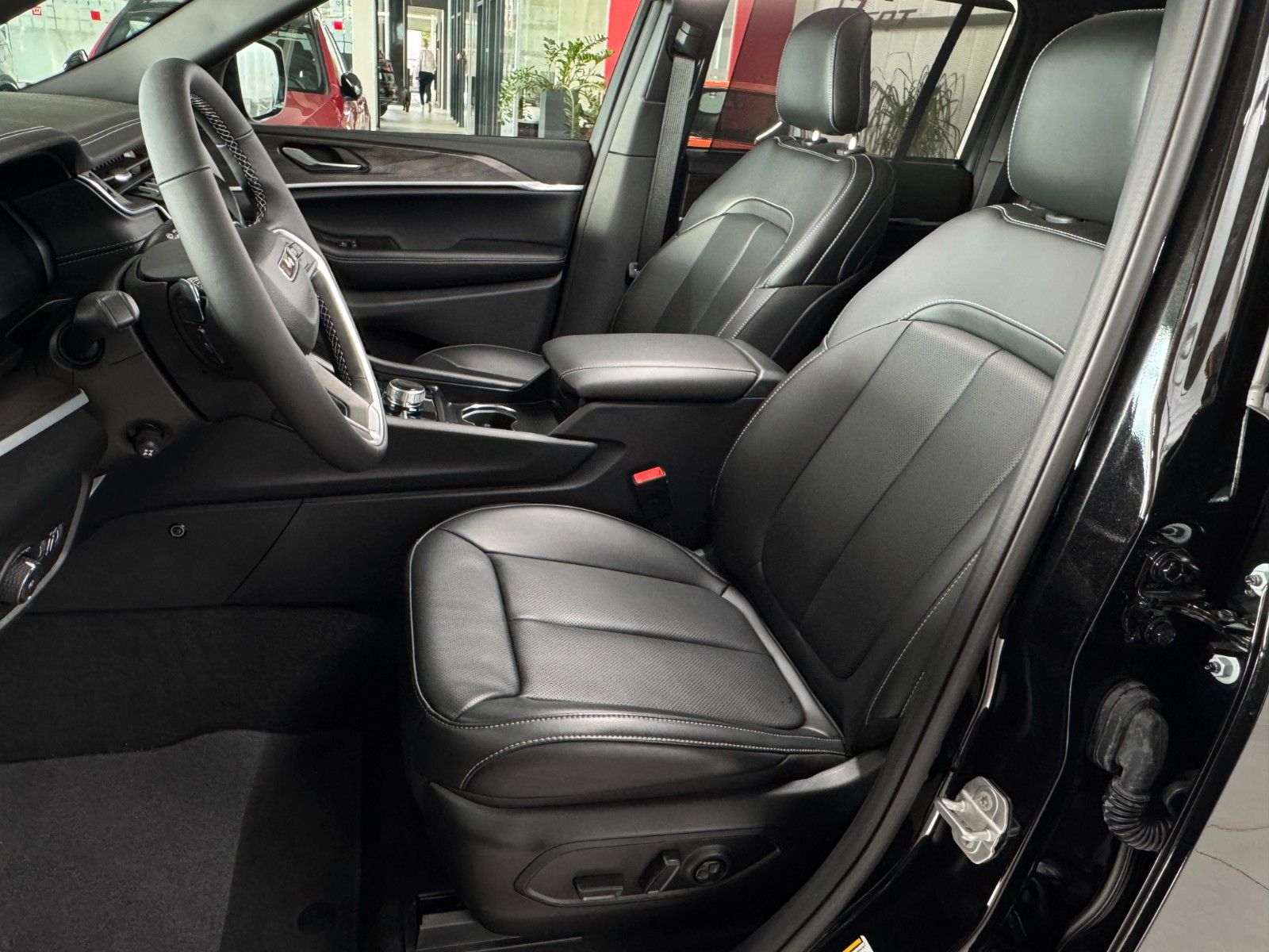 Fahrzeugabbildung Jeep Grand Cherokee 3.6 V6 Limited 4x4 Night Edition