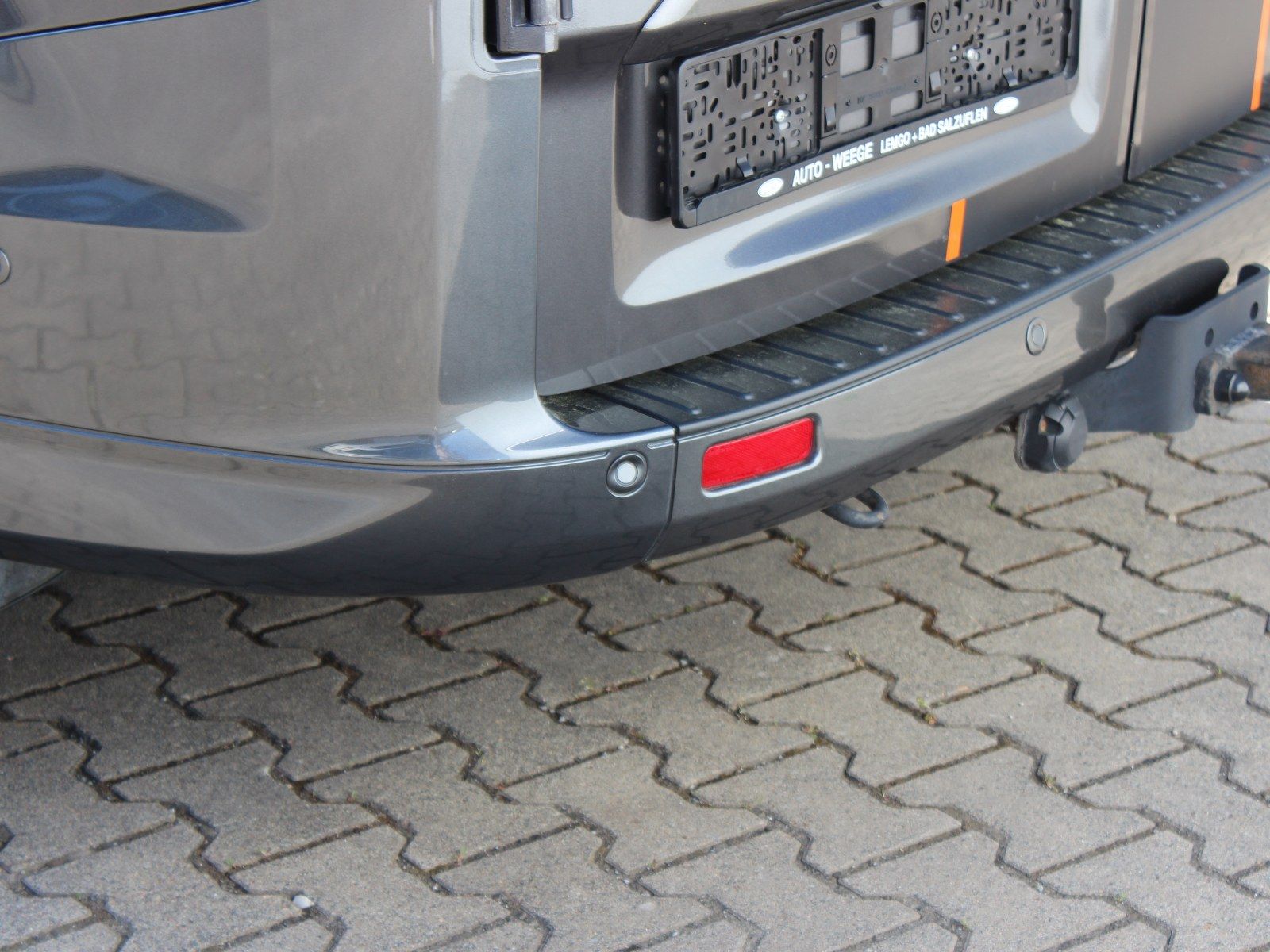 Fahrzeugabbildung Ford Transit Custom 320 L1 Sport 2,0 TDCi