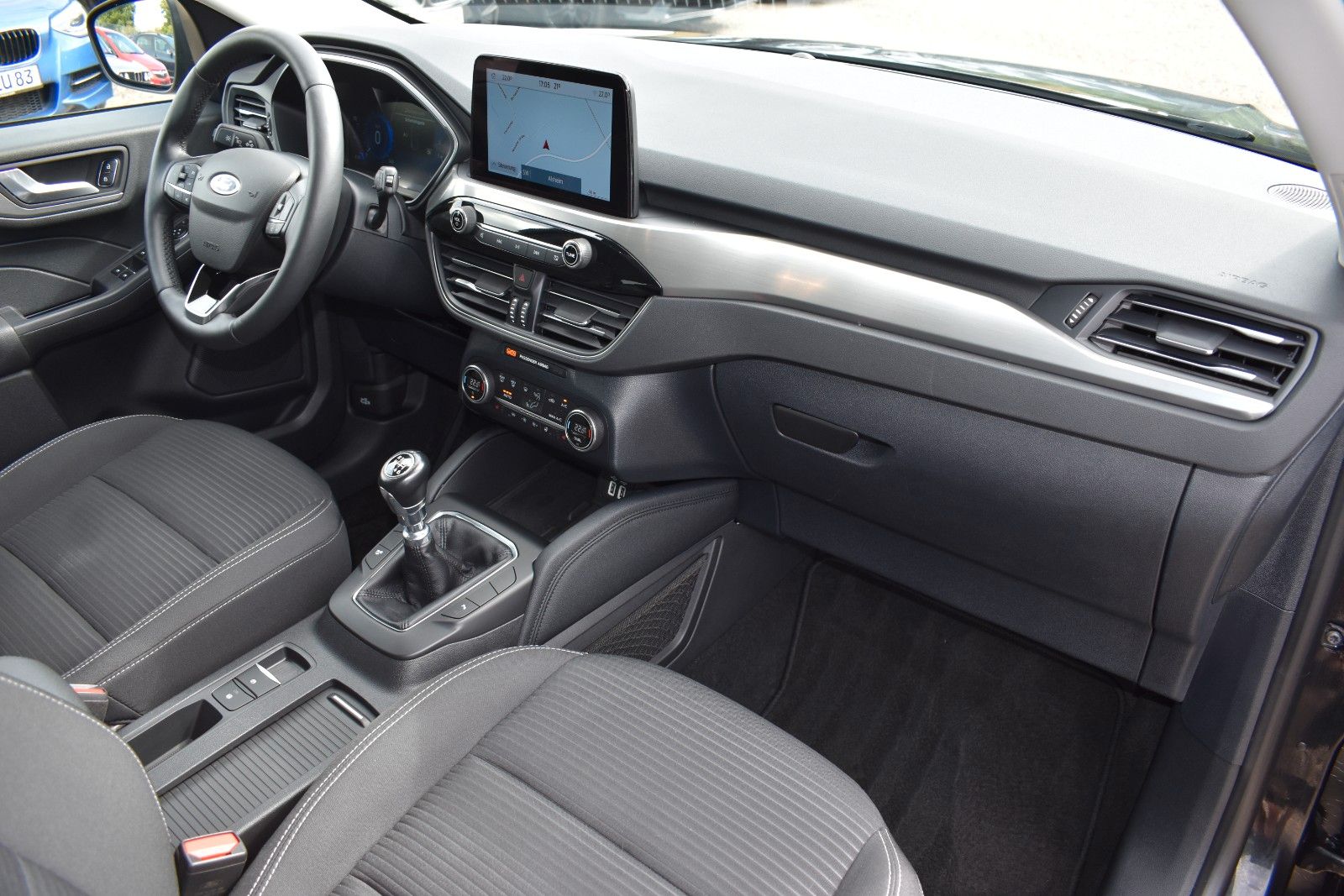 Fahrzeugabbildung Ford Kuga Titanium LED Keyless go Kamera DAB