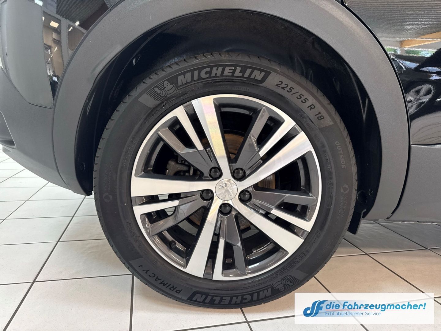 Fahrzeugabbildung Peugeot 3008 Allure Pack Navi Digitales Cockpit LED El.